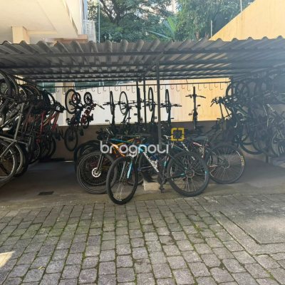 Apartamento com 84m², 2 quartos (sendo 1 suíte), 1 garagem, no bairro Itacorubi em Florianópolis