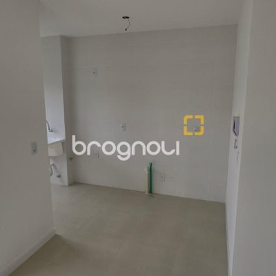 Apartamento com 53m², 2 quartos, 1 garagem, no bairro Barra do Aririú em Palhoça