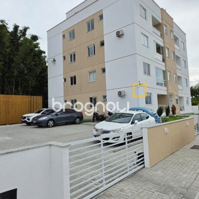 Apartamento com 53m², 2 quartos, 1 garagem, no bairro Barra do Aririú em Palhoça