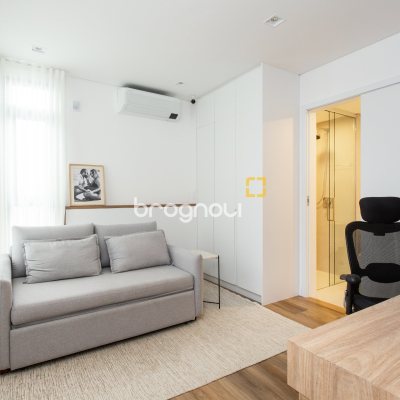 Casa de Condomínio com 314m², 4 quartos (sendo 4 suítes), 2 garagens, no bairro Cachoeira do Bom Jesus em Florianópolis