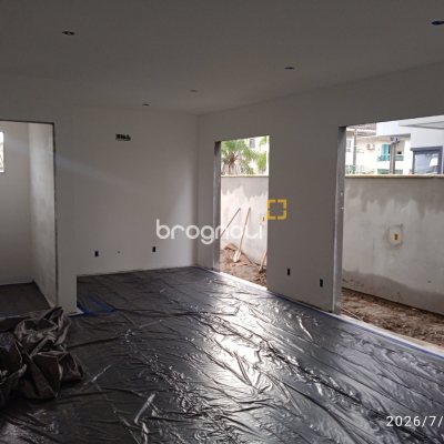 Sala com 41m², 1 garagem, no bairro Nova Palhoça em Palhoça