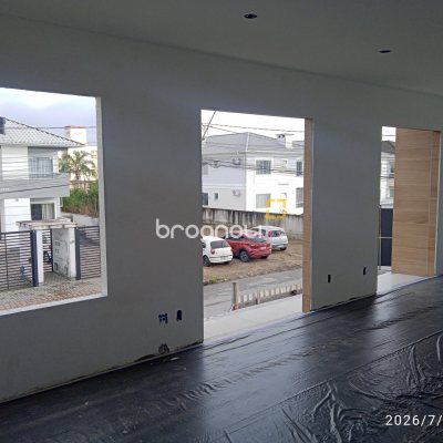 Sala com 41m², 1 garagem, no bairro Nova Palhoça em Palhoça