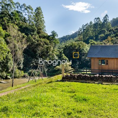 Casa com 50m², 4 quartos, 4 garagens, no bairro Vargem do Cedro em São Martinho