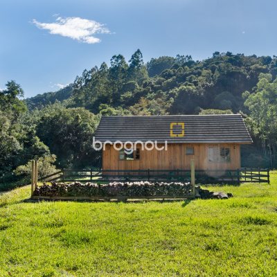 Casa com 50m², 4 quartos, 4 garagens, no bairro Vargem do Cedro em São Martinho