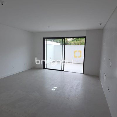 Apartamento com 64m², 1 quarto, 1 garagem, no bairro Campeche em Florianópolis