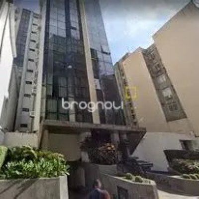 Sala com 70m², no bairro Centro em Florianópolis