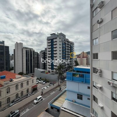 Apartamento com 29m², 1 quarto, no bairro Centro em Florianópolis