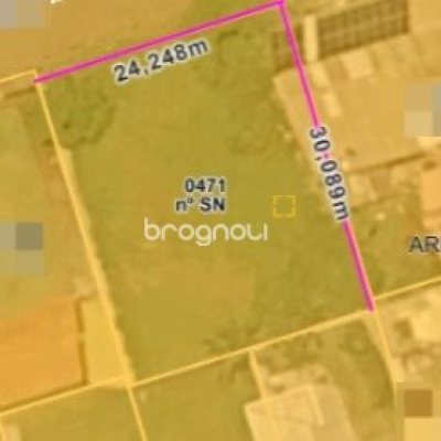 Terreno com 720m², no bairro Carianos em Florianópolis