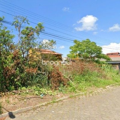 Terreno com 720m², no bairro Carianos em Florianópolis