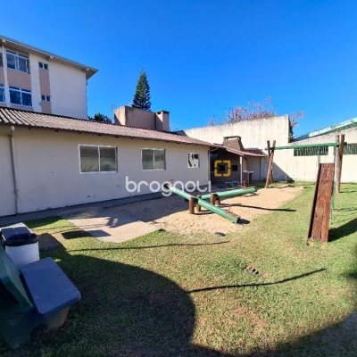 Apartamento com 53m², 2 quartos, 1 garagem, no bairro Capoeiras em Florianópolis
