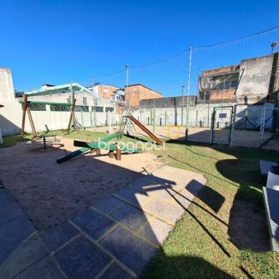 Apartamento com 53m², 2 quartos, 1 garagem, no bairro Capoeiras em Florianópolis