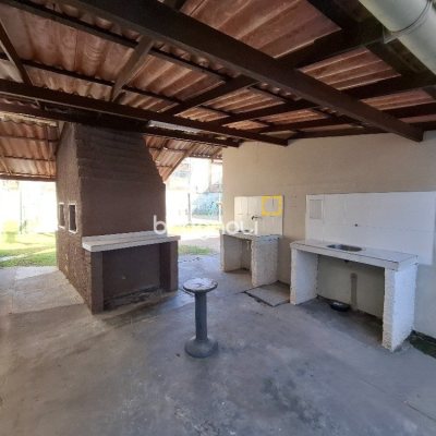 Apartamento com 53m², 2 quartos, 1 garagem, no bairro Capoeiras em Florianópolis