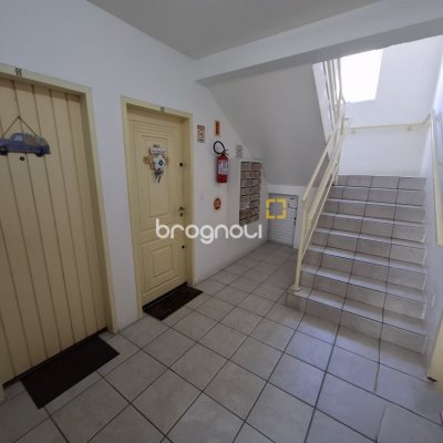 Apartamento com 53m², 2 quartos, 1 garagem, no bairro Capoeiras em Florianópolis