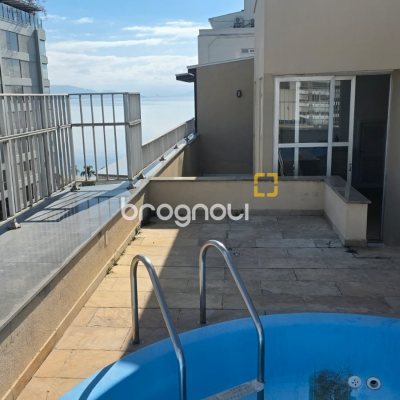 Cobertura com 223m², 4 quartos (sendo 2 suítes), 1 garagem, no bairro Centro em Florianópolis