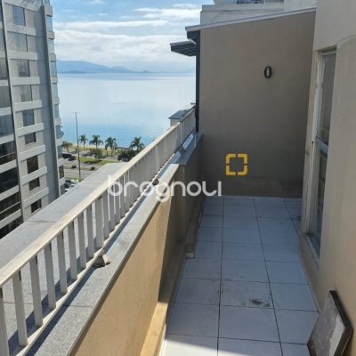 Cobertura com 223m², 4 quartos (sendo 2 suítes), 1 garagem, no bairro Centro em Florianópolis