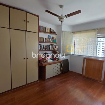 Cobertura com 223m², 4 quartos (sendo 2 suítes), 1 garagem, no bairro Centro em Florianópolis