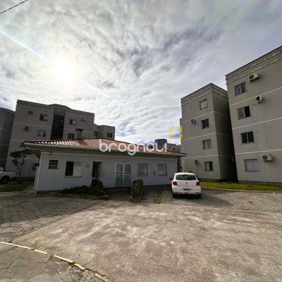 Apartamento com 46m², 2 quartos, 1 garagem, no bairro Aririú em Palhoça
