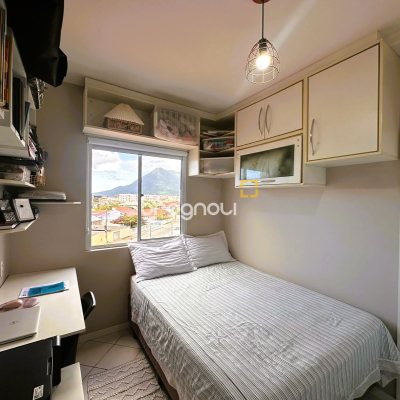 Apartamento com 46m², 2 quartos, 1 garagem, no bairro Aririú em Palhoça