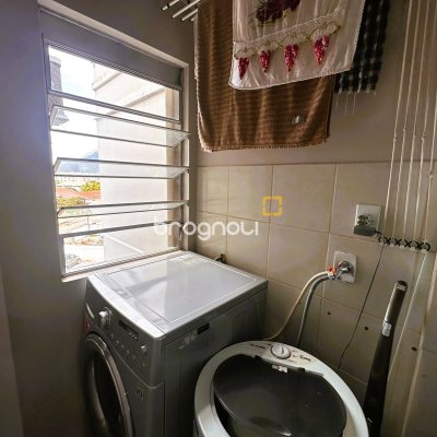 Apartamento com 46m², 2 quartos, 1 garagem, no bairro Aririú em Palhoça