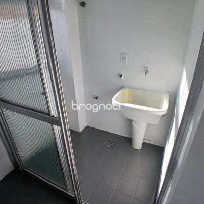 Apartamento com 63m², 2 quartos, 1 garagem, no bairro Capoeiras em Florianópolis