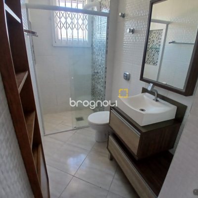 Apartamento com 63m², 2 quartos, 1 garagem, no bairro Capoeiras em Florianópolis
