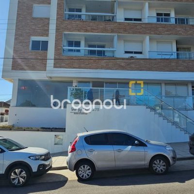 Loja com 86m², 2 garagens, no bairro Estreito em Florianópolis