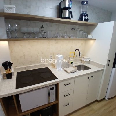Apartamento com 57m², 2 quartos, no bairro Centro em Florianópolis