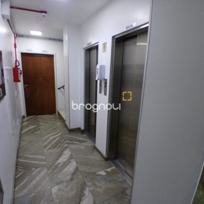 Apartamento com 57m², 2 quartos, no bairro Centro em Florianópolis