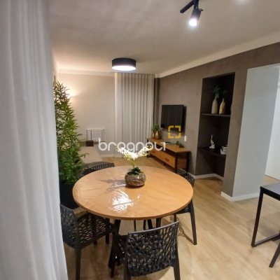 Apartamento com 57m², 2 quartos, no bairro Centro em Florianópolis
