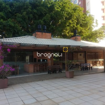 Apartamento com 83m², 3 quartos (sendo 1 suíte), 1 garagem, no bairro Estreito em Florianópolis