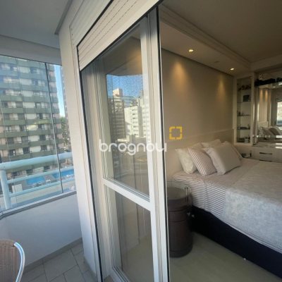 Apartamento com 151m², 3 quartos (sendo 2 suítes), 2 garagens, no bairro Centro em Florianópolis