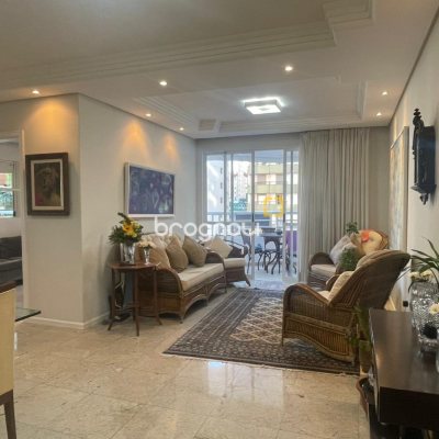 Apartamento com 151m², 3 quartos (sendo 2 suítes), 2 garagens, no bairro Centro em Florianópolis