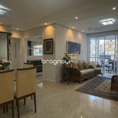 Apartamento com 151m², 3 quartos (sendo 2 suítes), 2 garagens, no bairro Centro em Florianópolis