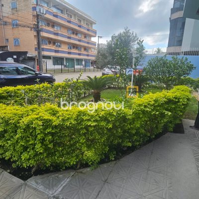 Apartamento com 46m², 1 quarto, 1 garagem, no bairro Canasvieiras em Florianópolis