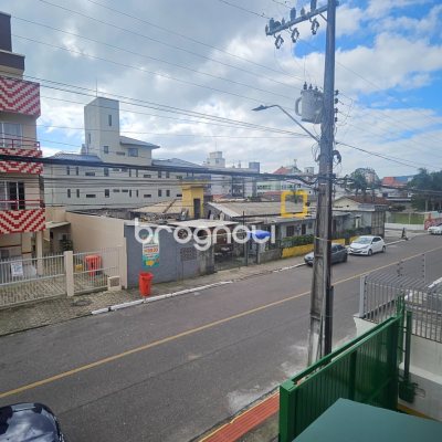 Apartamento com 39m², 1 quarto, 1 garagem, no bairro Canasvieiras em Florianópolis