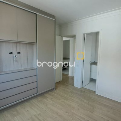 Apartamento com 88m², 3 quartos (sendo 1 suíte), 1 garagem, no bairro Itacorubi em Florianópolis