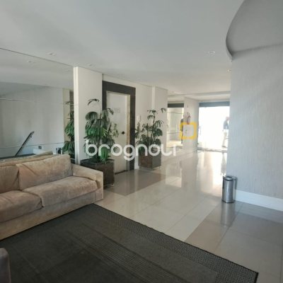 Apartamento com 88m², 3 quartos (sendo 1 suíte), 1 garagem, no bairro Itacorubi em Florianópolis