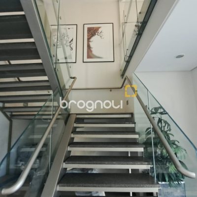 Apartamento com 88m², 3 quartos (sendo 1 suíte), 1 garagem, no bairro Itacorubi em Florianópolis