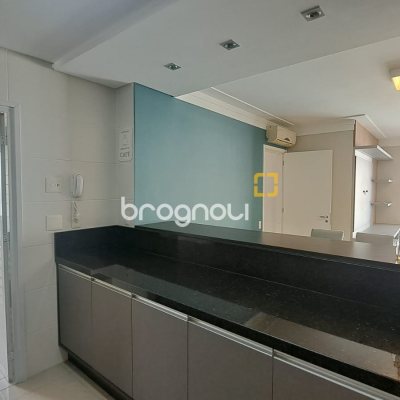Apartamento com 88m², 3 quartos (sendo 1 suíte), 1 garagem, no bairro Itacorubi em Florianópolis