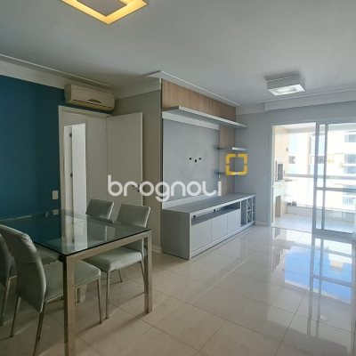 Apartamento com 88m², 3 quartos (sendo 1 suíte), 1 garagem, no bairro Itacorubi em Florianópolis
