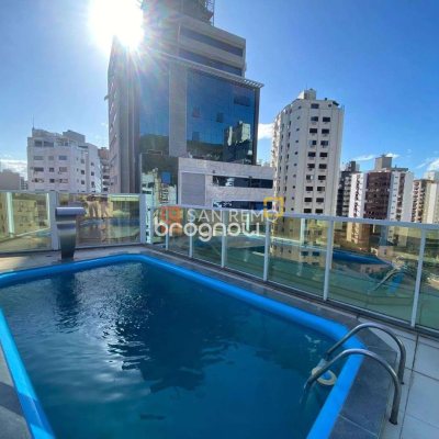 Apartamento com 52m², 1 quarto (sendo 1 suíte), 1 garagem, no bairro Centro em Florianópolis