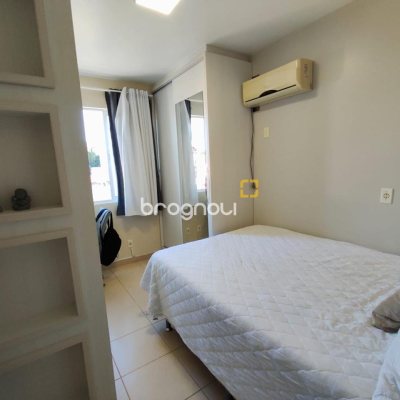 Apartamento com 87m², 3 quartos (sendo 1 suíte), 2 garagens, no bairro Jardim Cidade de Florianópolis em São José