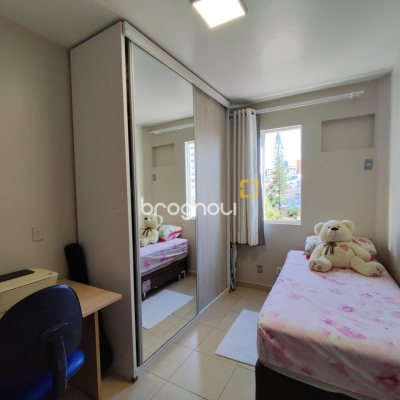 Apartamento com 87m², 3 quartos (sendo 1 suíte), 2 garagens, no bairro Jardim Cidade de Florianópolis em São José
