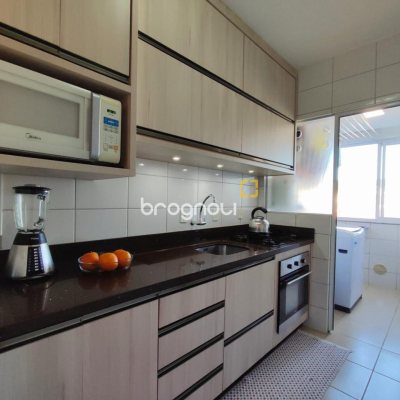 Apartamento com 87m², 3 quartos (sendo 1 suíte), 2 garagens, no bairro Jardim Cidade de Florianópolis em São José