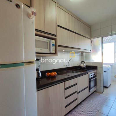 Apartamento com 87m², 3 quartos (sendo 1 suíte), 2 garagens, no bairro Jardim Cidade de Florianópolis em São José