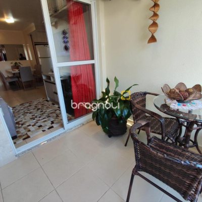 Apartamento com 87m², 3 quartos (sendo 1 suíte), 2 garagens, no bairro Jardim Cidade de Florianópolis em São José