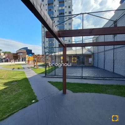 Apartamento com 59m², 2 quartos, 1 garagem, no bairro Areias em São José