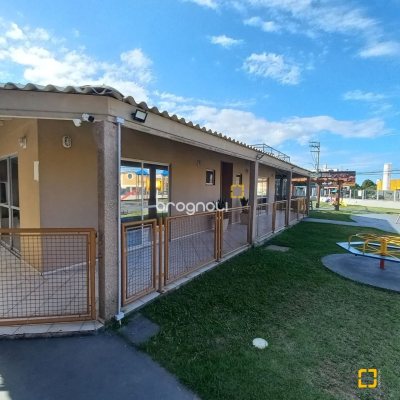 Apartamento com 59m², 2 quartos, 1 garagem, no bairro Areias em São José