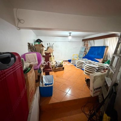 Casa com 205m², 3 quartos (sendo 1 suíte), 3 garagens, no bairro Agronômica em Florianópolis