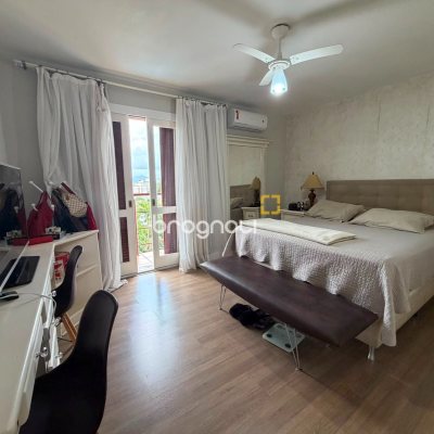 Casa com 205m², 3 quartos (sendo 1 suíte), 3 garagens, no bairro Agronômica em Florianópolis